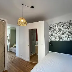https://studio-biarritz-2-min-halles-3-min-plages-plein-centre.biarritzhotels.info