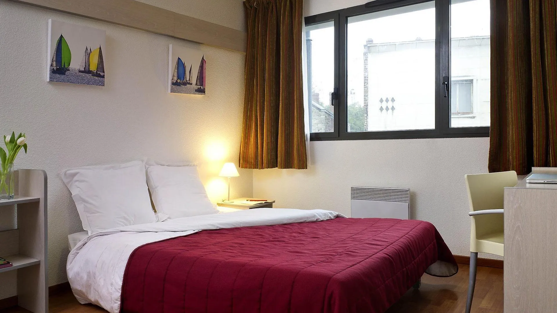 Aparthotel Adagio Access Rennes Centre 2*,